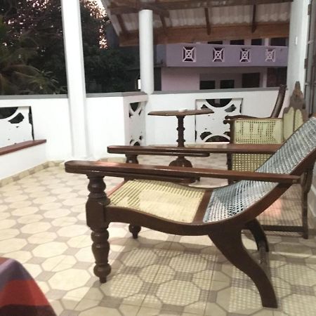 Rock House Hotel Unawatuna Eksteriør billede