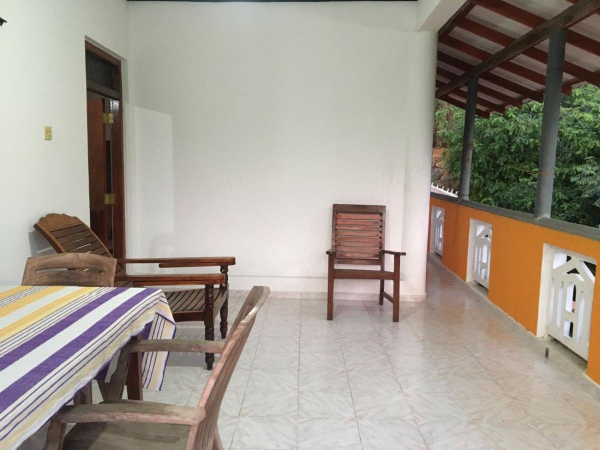 Rock House Hotel Unawatuna Eksteriør billede