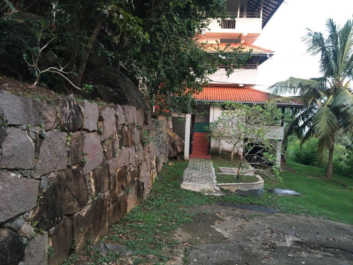 Rock House Hotel Unawatuna Eksteriør billede